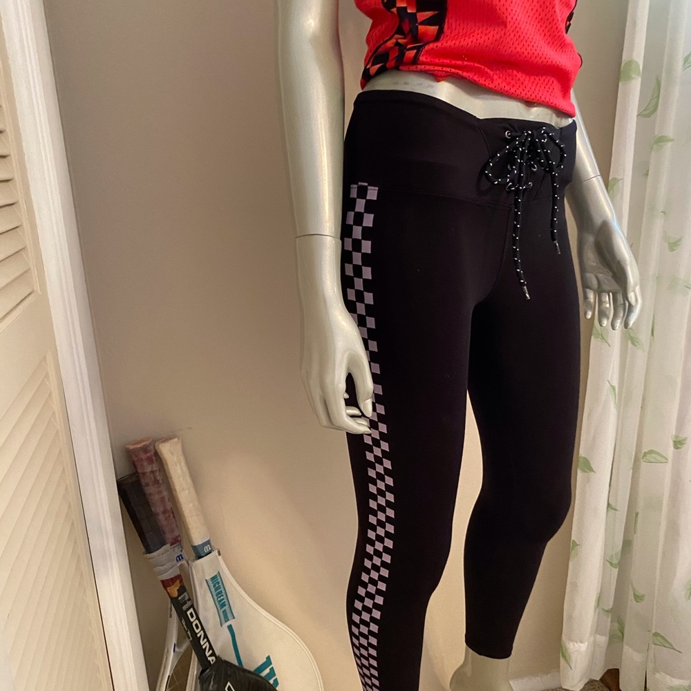 RUE21 LEGGINGS SIZE XS